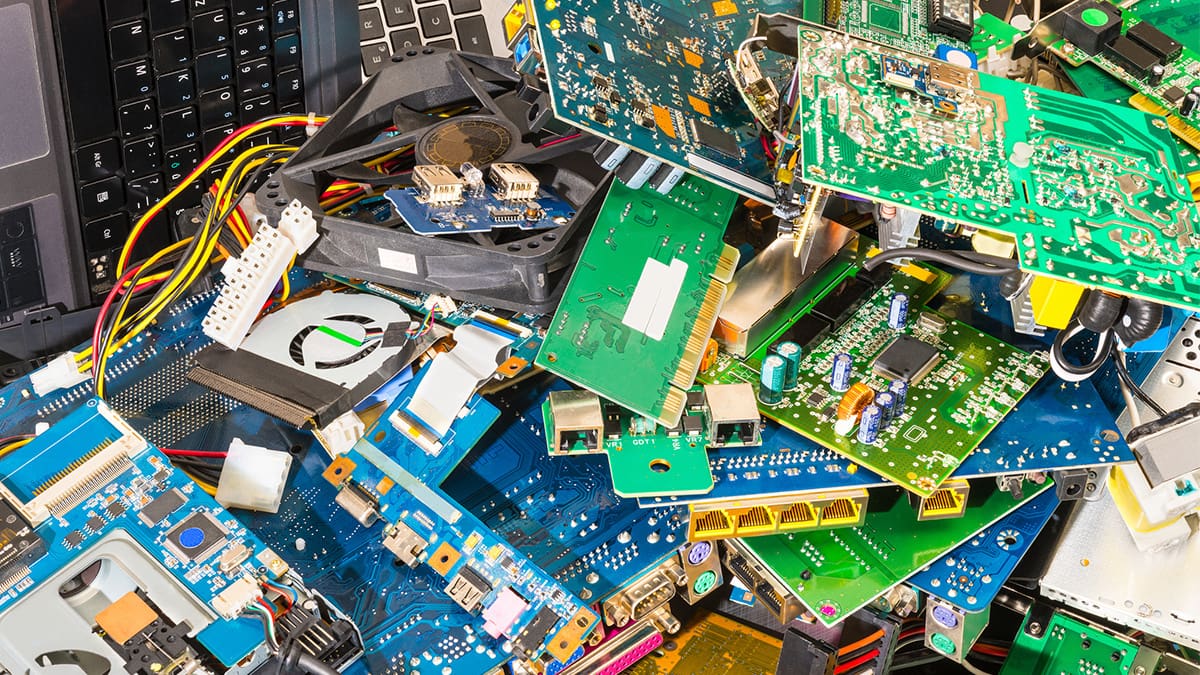 The EU Declares War on E-Waste - Earth Ledger